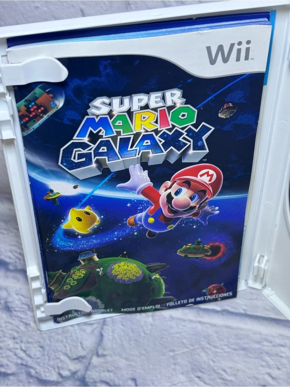 Super Mario Galaxy Nintendo WII 2011 COMPLETE W CASE & MANUAL WORKS